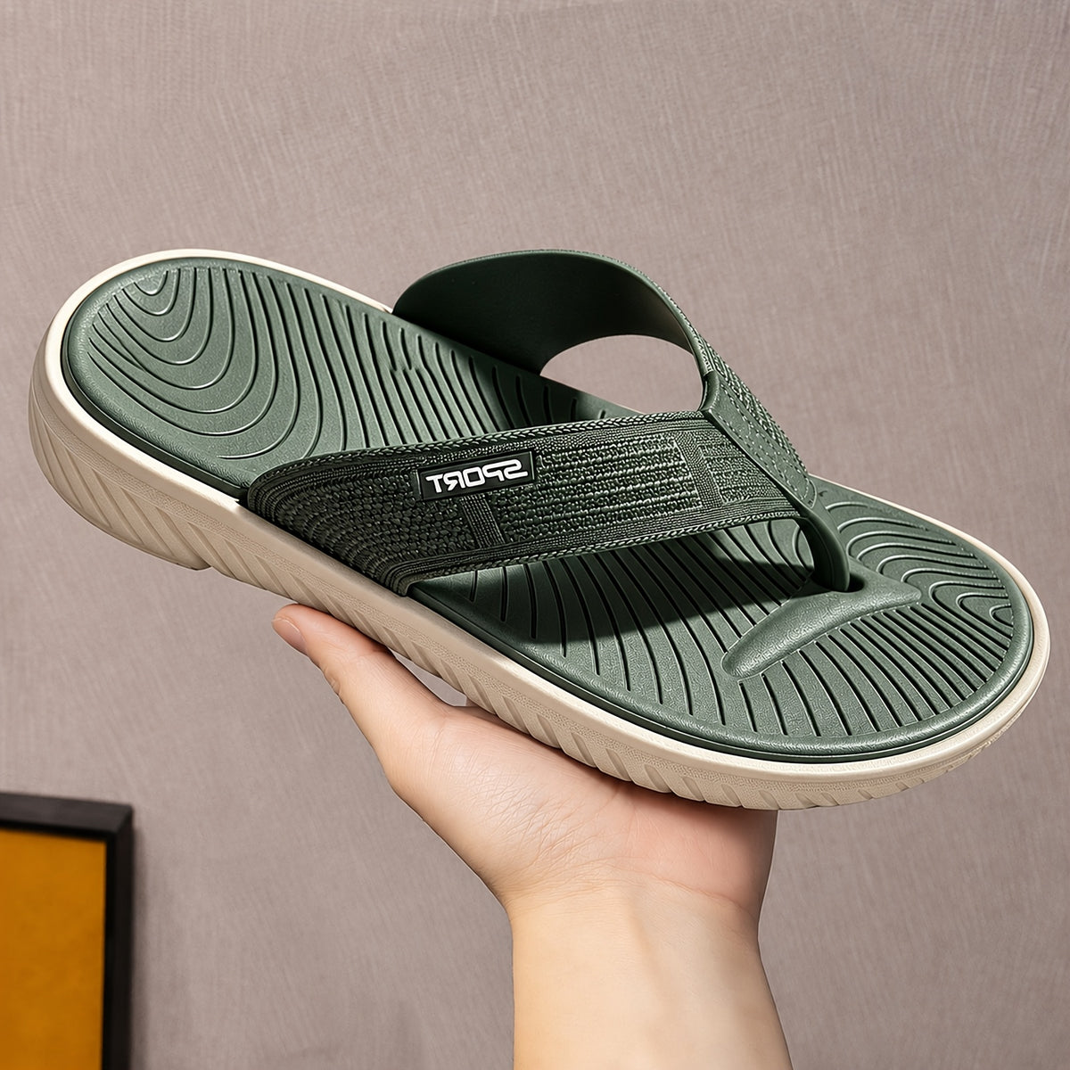 Men's Flip Flops, Slide Sandals for Men, Lightweight Thong Sandals with Thick EVA Sole, Soft Cushioned Footbed & Textured Outsole, Non-Slip Slippers, Men Summer Beach Sandals with Arch Support for Casual Walking, Indoor & Outdoor Wear, Green
