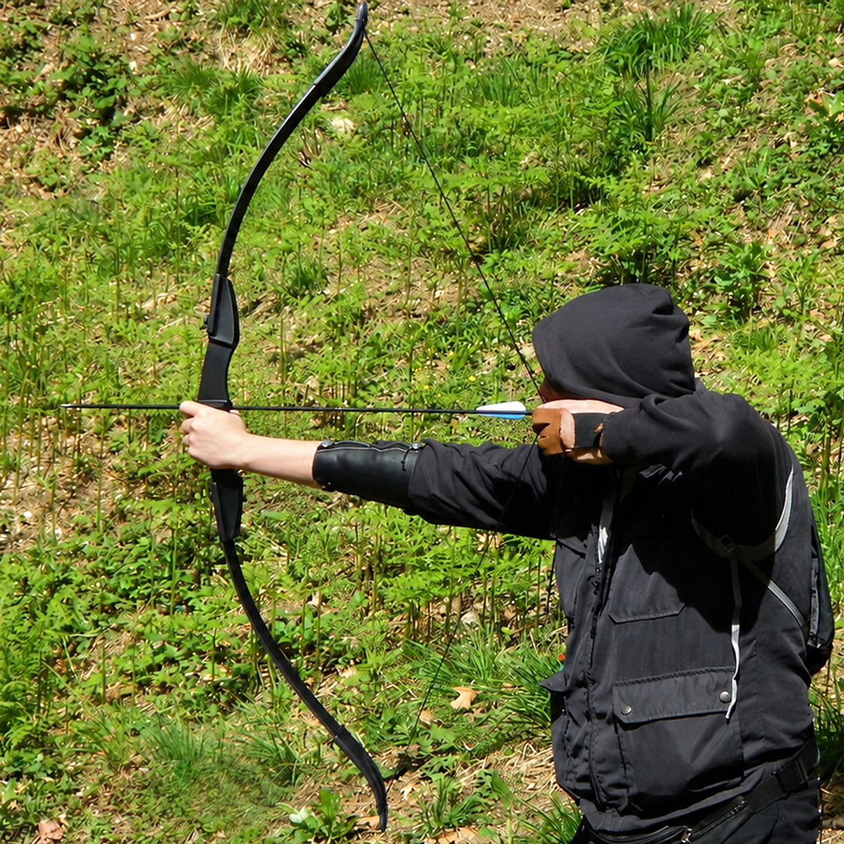 Black Adult 53" Archery Recurve Bow, Takedown Long Bow Kit, Portable Split-Type Bow, Adult and Beginners to Advanced Outdoor Target Practice, High Accuracy Shooting, Both for Left and Right Hand Use Recurve Bow Package for Adults 20LB, 30LB, 40LB